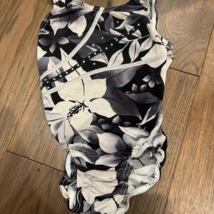 Jamwear Leotard Youth Medium Black/White